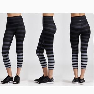 KDeer Capri in Jody Stripe // XS// never worn